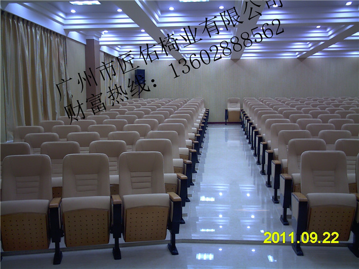 黄冈中学河南学校3.jpg